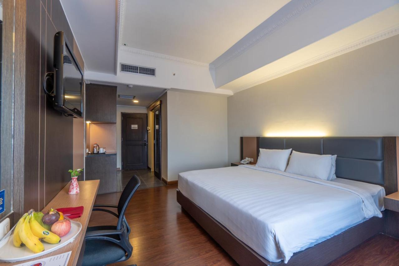 D'Senopati Malioboro Grand Hotel Yogyakarta Exterior foto
