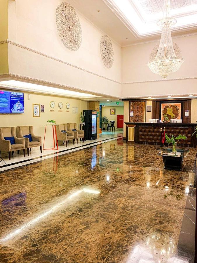 D'Senopati Malioboro Grand Hotel Yogyakarta Exterior foto