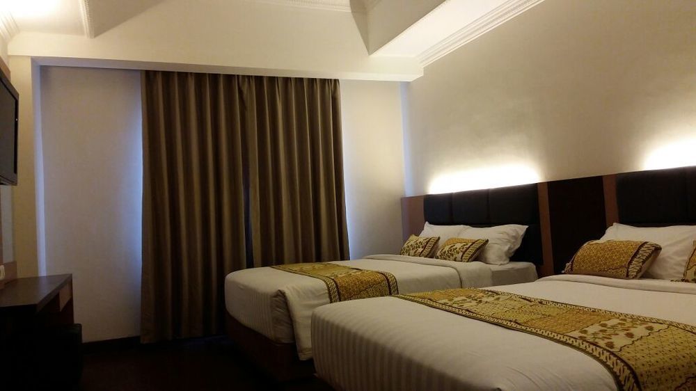D'Senopati Malioboro Grand Hotel Yogyakarta Exterior foto