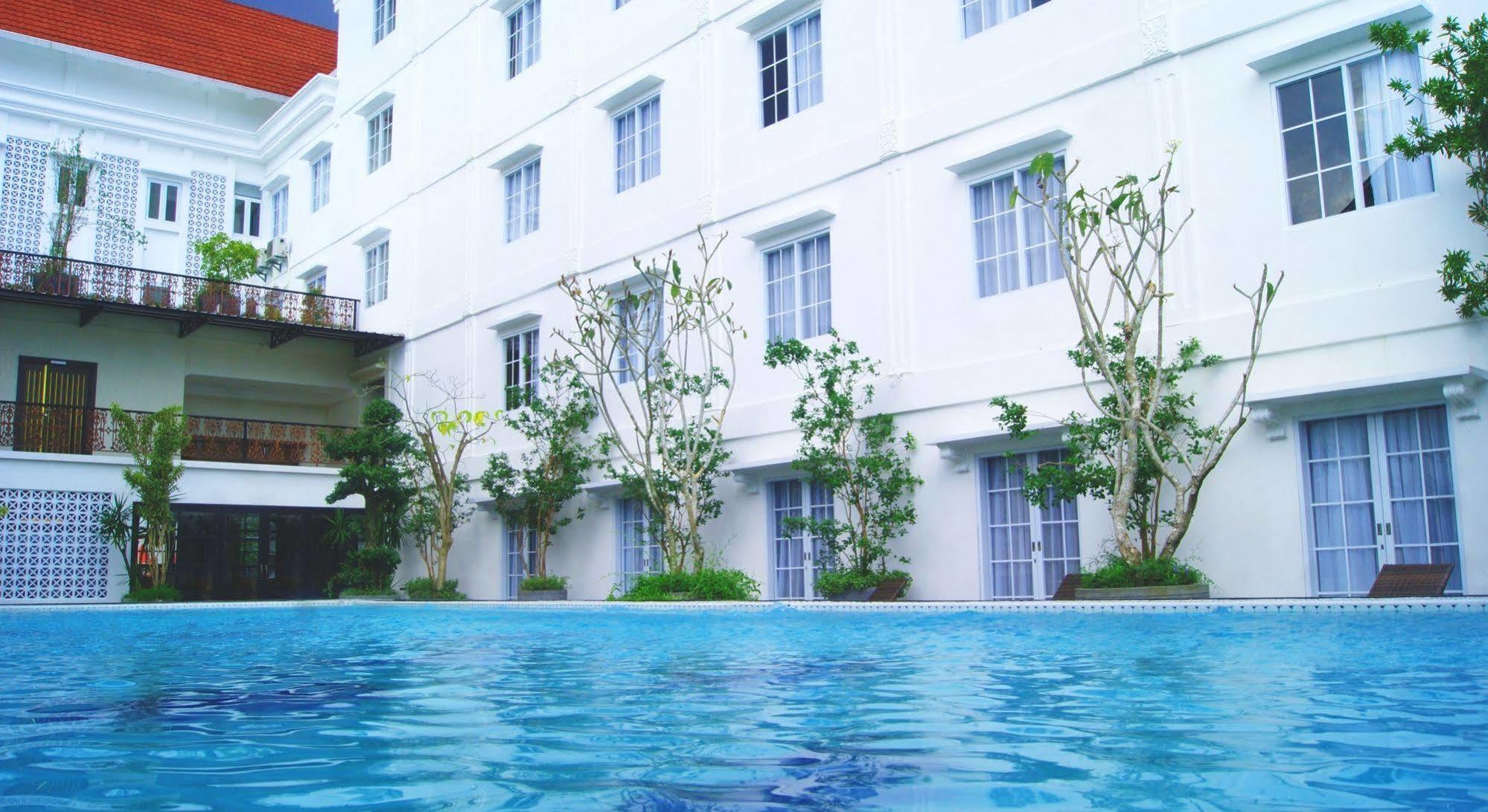 D'Senopati Malioboro Grand Hotel Yogyakarta Exterior foto