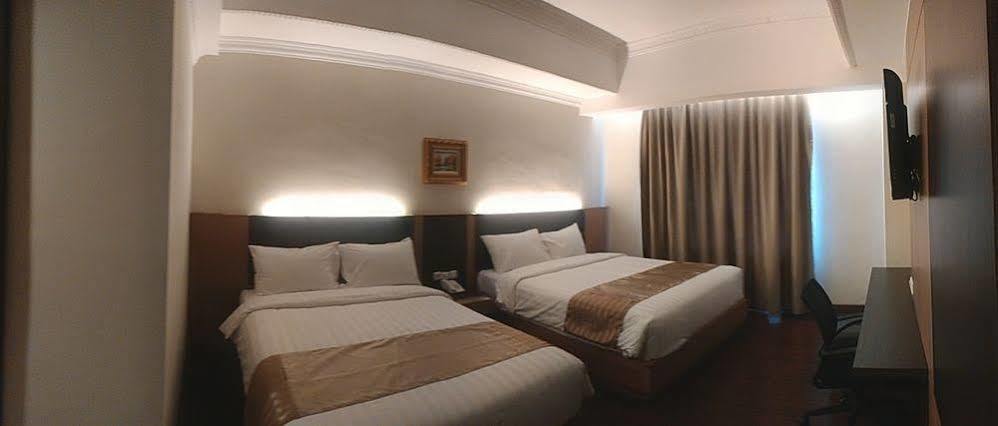 D'Senopati Malioboro Grand Hotel Yogyakarta Exterior foto